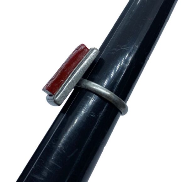 Unique Vintage Silver Tone Faux Cinnabar Rectangular Statement Ring - Size 6 - Picture 9 of 9